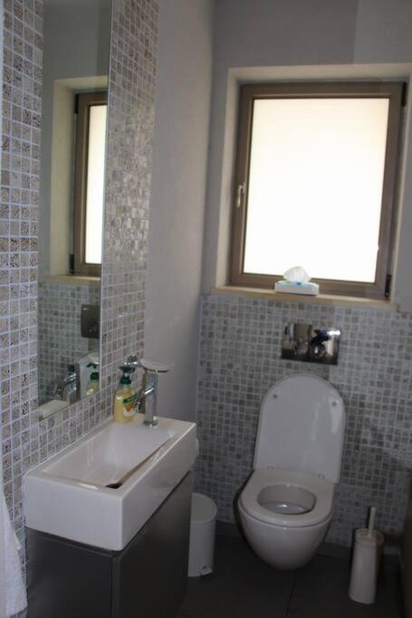קשת בענן Villa Modiin Kültér fotó