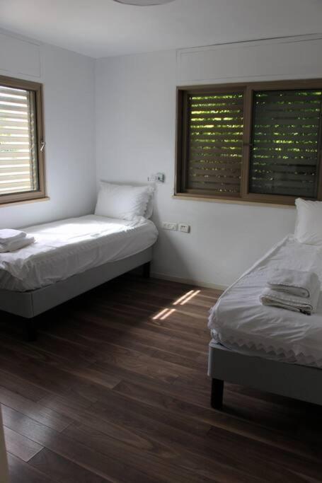 קשת בענן Villa Modiin Kültér fotó