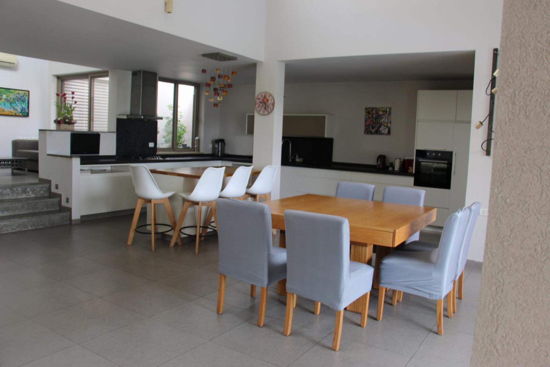 קשת בענן Villa Modiin Kültér fotó